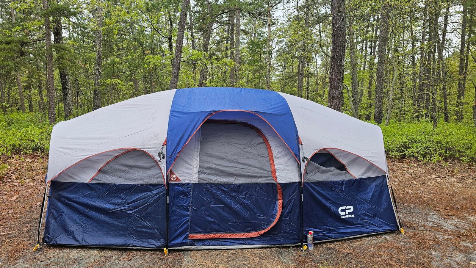Weatherproof 8-person tent photo review