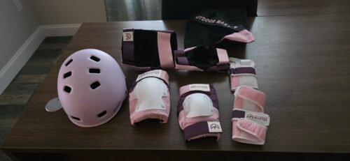 OutdoorMaster Skate Protective Set photo review