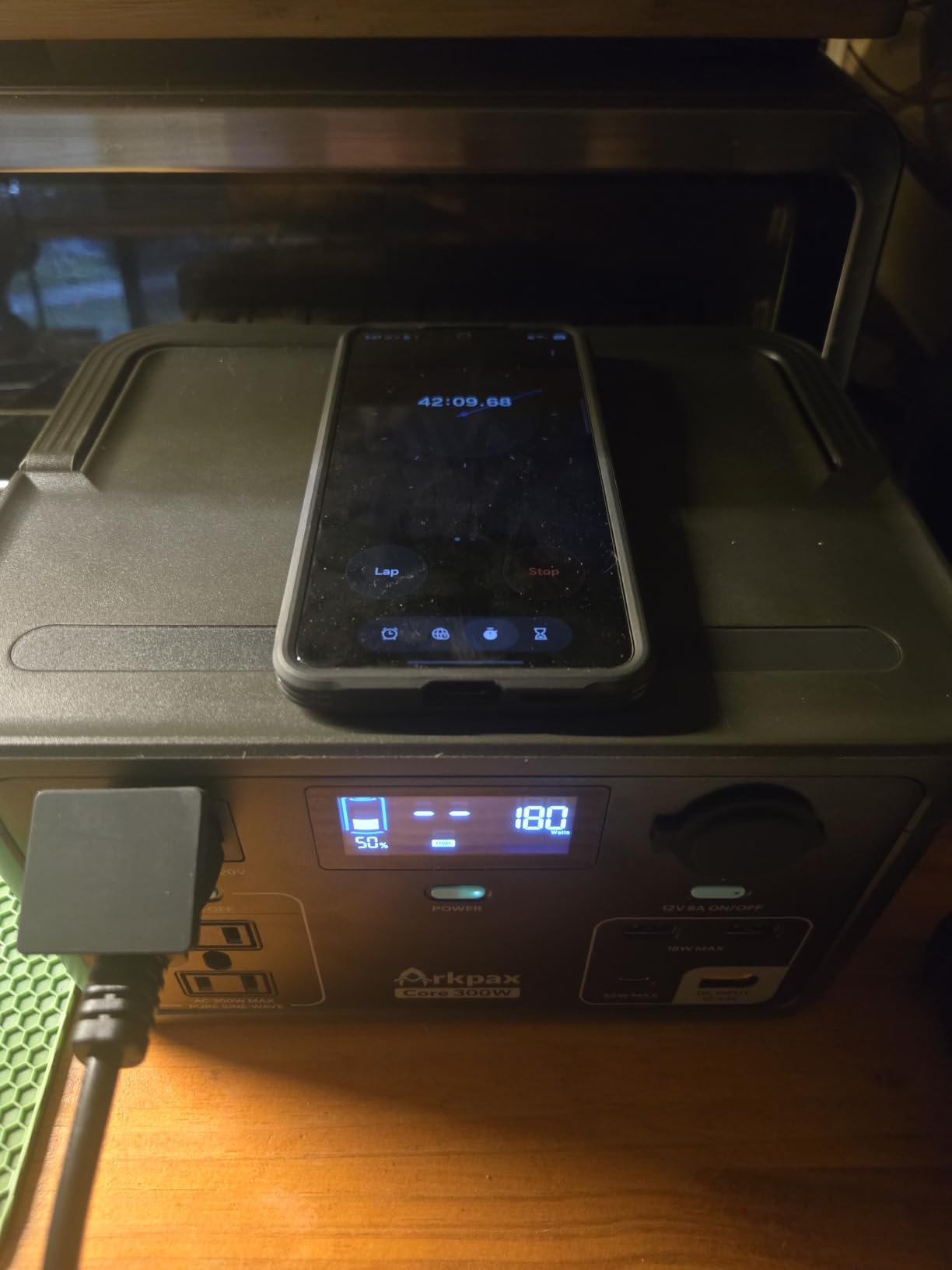 300W Portable Power Station photo review